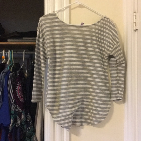 Francesca’s Long Sleeve Lace Detail Shirt - Picture 4 of 6